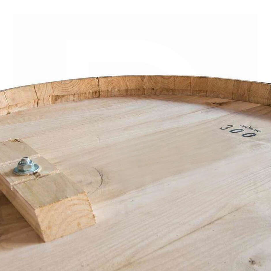 Chestnut barrel 300 L with manhole