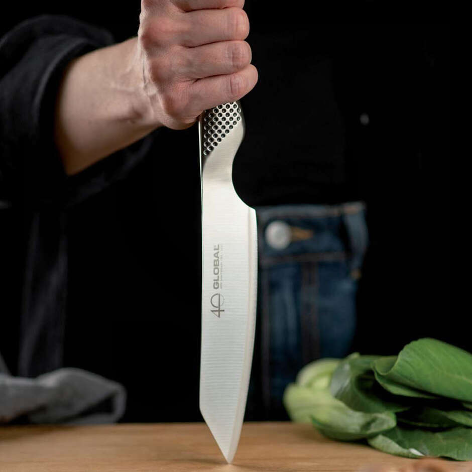 Coltello da cucina orientale alveolato Global G83 - 18 cm