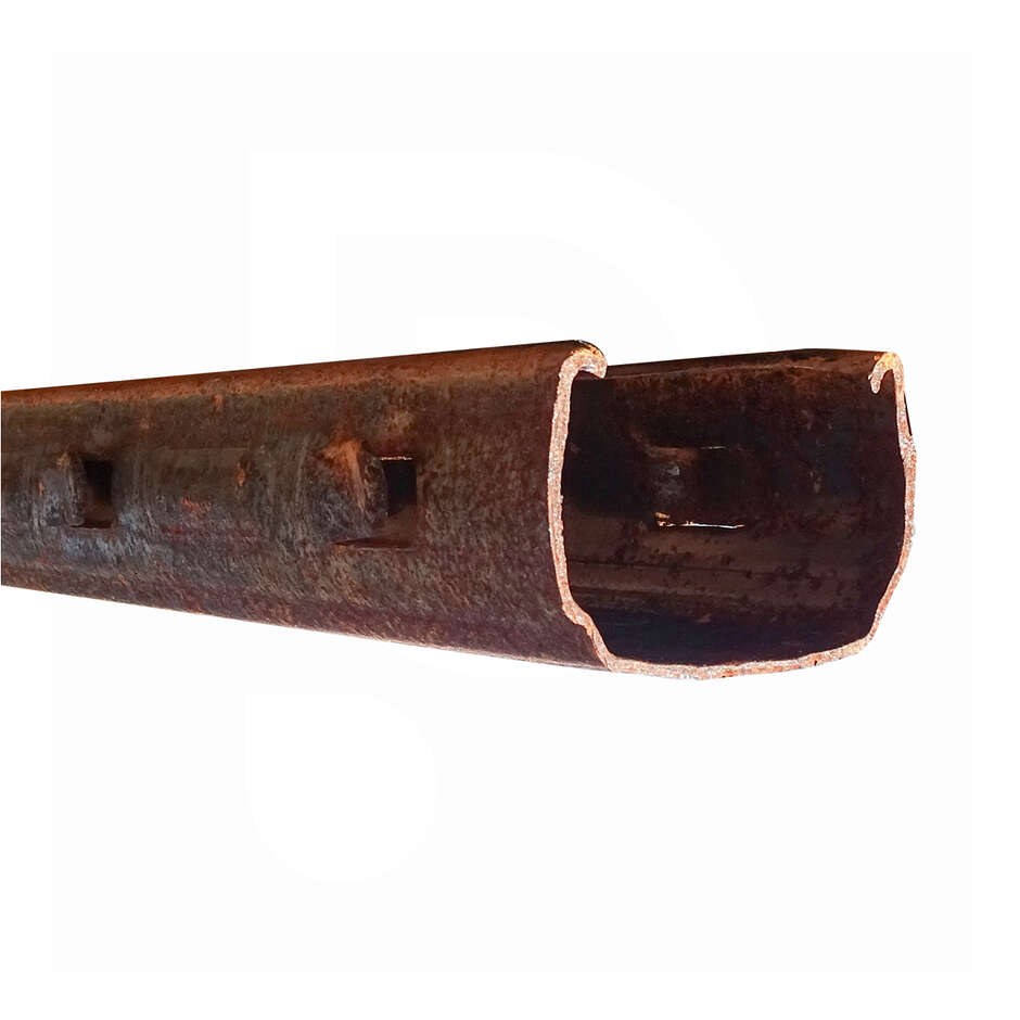 Corten intermediate vineyard pole - 2,5 mt - 1,55 mm (5 pieces)
