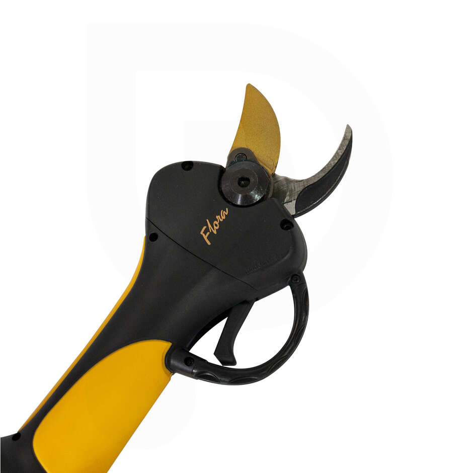 Flora PC32 electric pruning shear with extension and two Agritec batteries