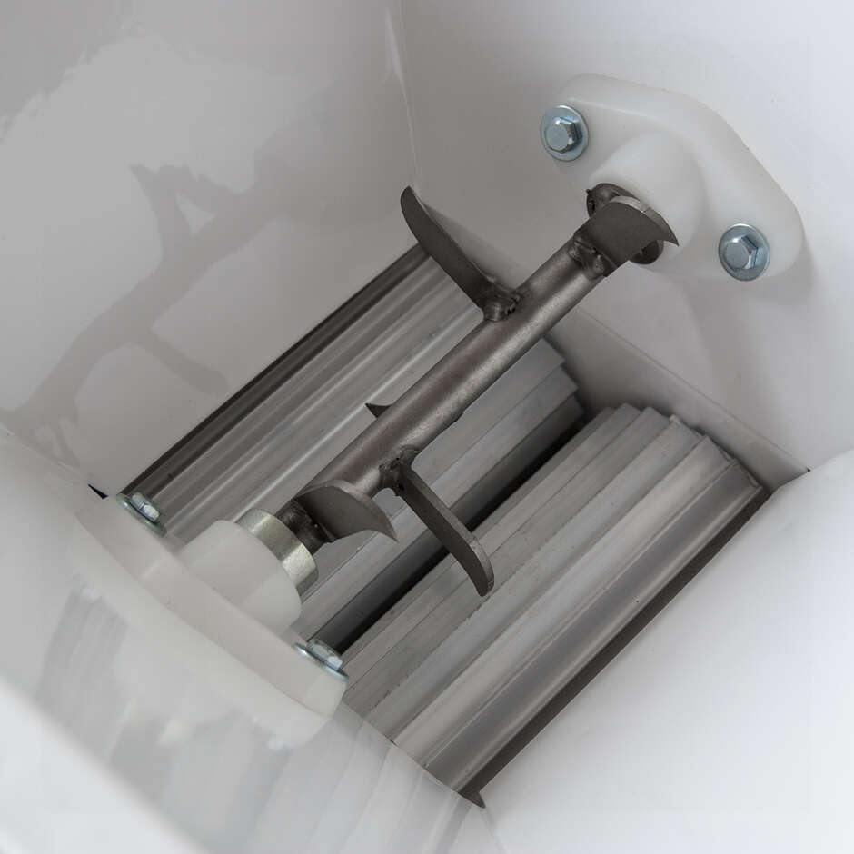 Fruit crusher type A