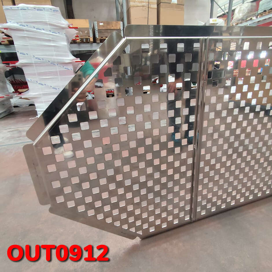OUTLET - Tavolo Spersore inox 1600x800 con griglia - NUOVO