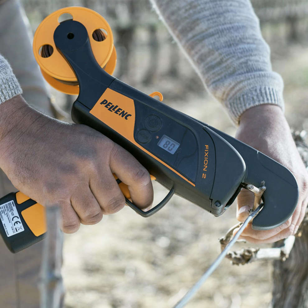 Pellenc Fixion 2 tying machine