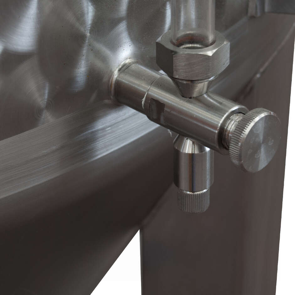 Refrigerated fermenter with conical 60° bottom 600 L