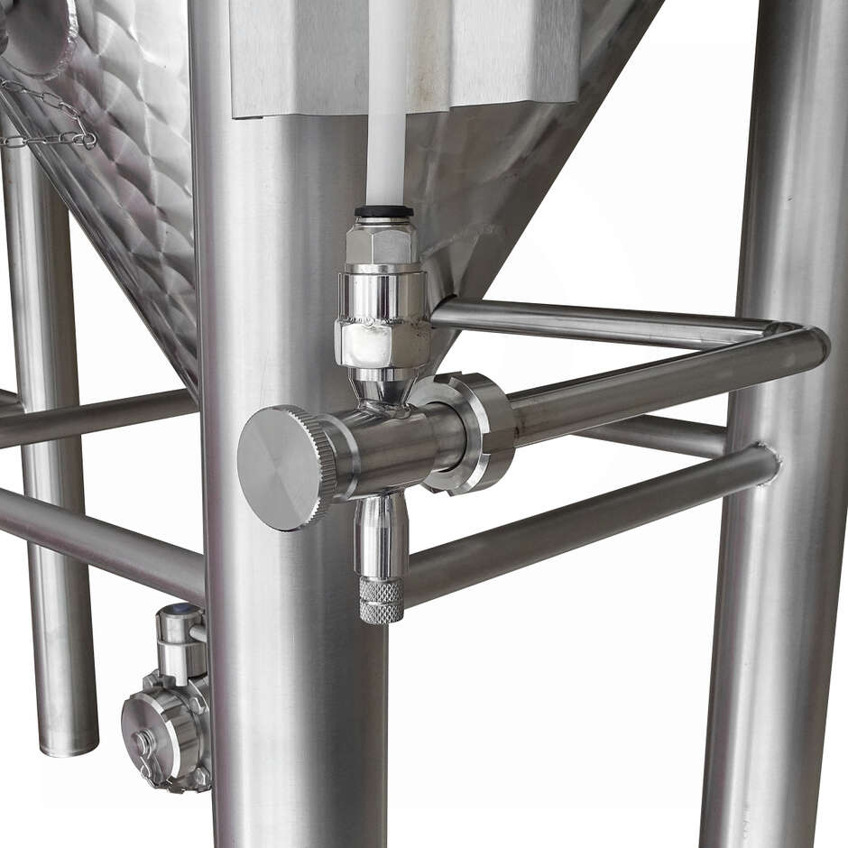 Refrigerated isobaric fermenter 650 L