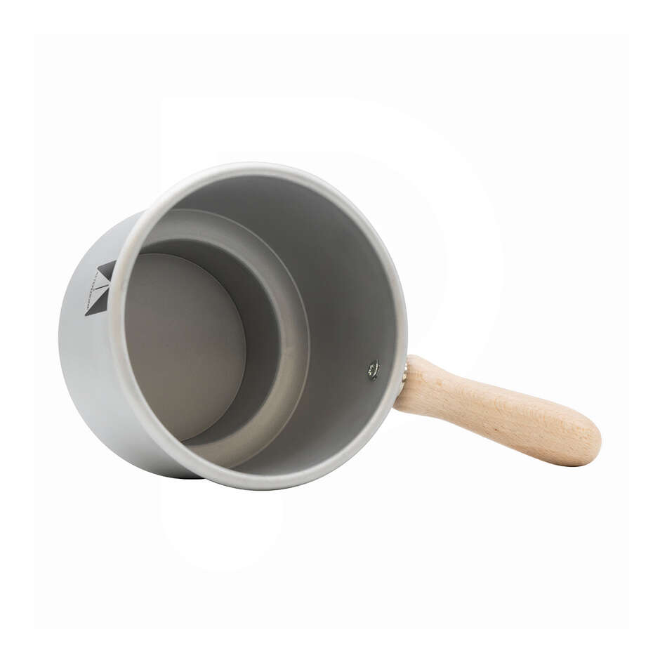 Replacement pan for wax melter