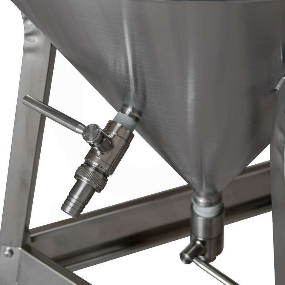 Tino di miscelazione inox CONICO 60° motorizzato 150 L con inverter