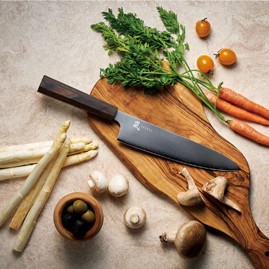 Нож Yaxell Hana Santoku 16,5 см 